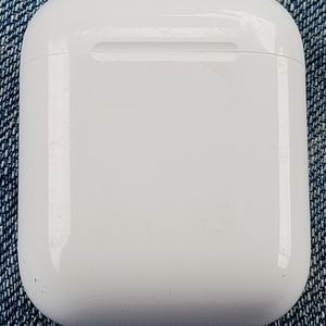 2nd Gen Airpods